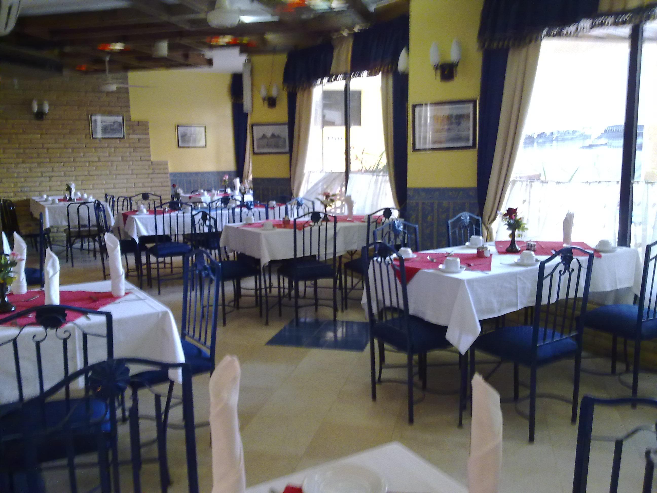 Gaddis Hotel, Suites And Apartments Luksor Restoran fotoğraf